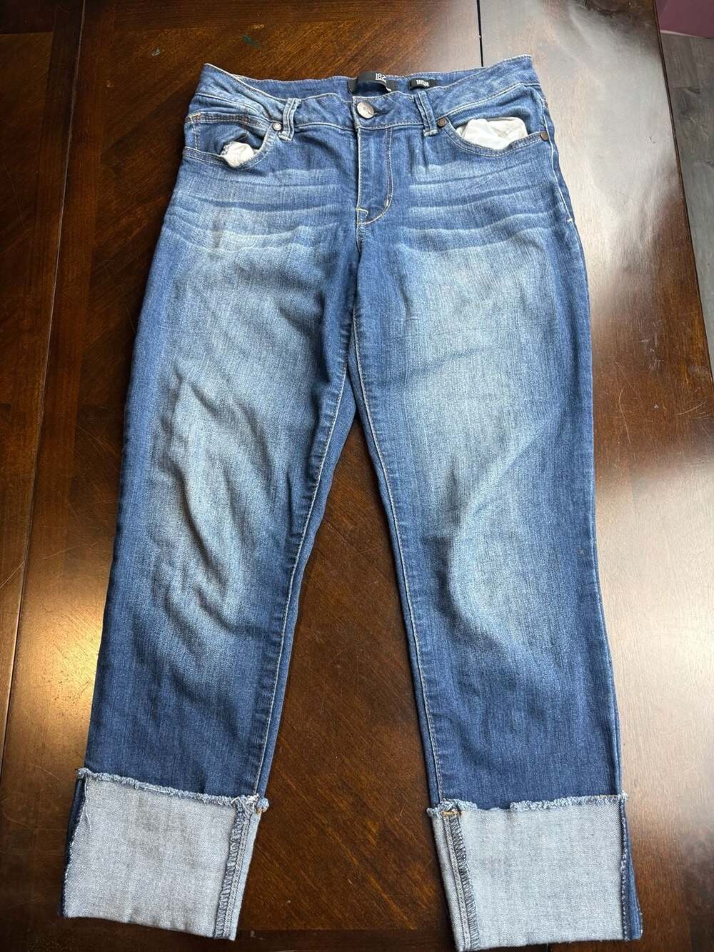 1822 Denim Taylor Women’s Size 6 Cuffed Straight Leg Jeans Medium Wash Stretch